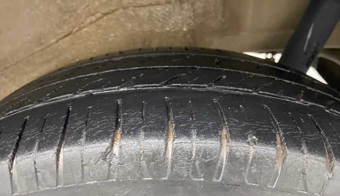 2016 Maruti Wagon R Stingray VXI, Petrol, Manual, 87,977 km, Left Rear Tyre Tread