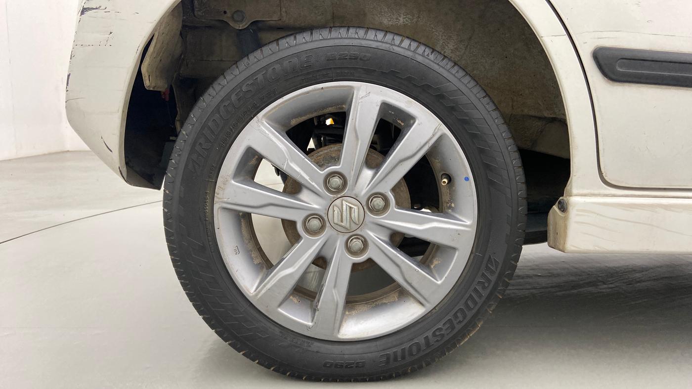 2016 Maruti Wagon R Stingray VXI, Petrol, Manual, 87,977 km, Right Rear Wheel