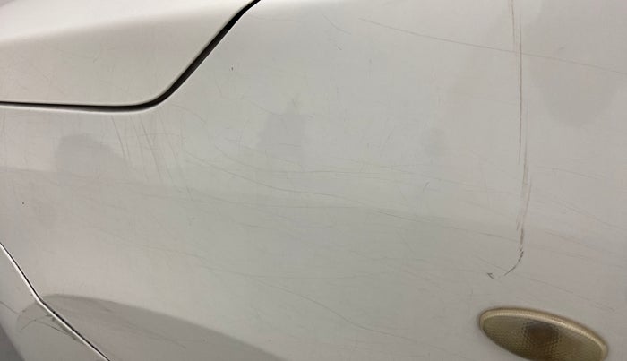 2016 Maruti Wagon R Stingray VXI, Petrol, Manual, 87,977 km, Left fender - Minor scratches