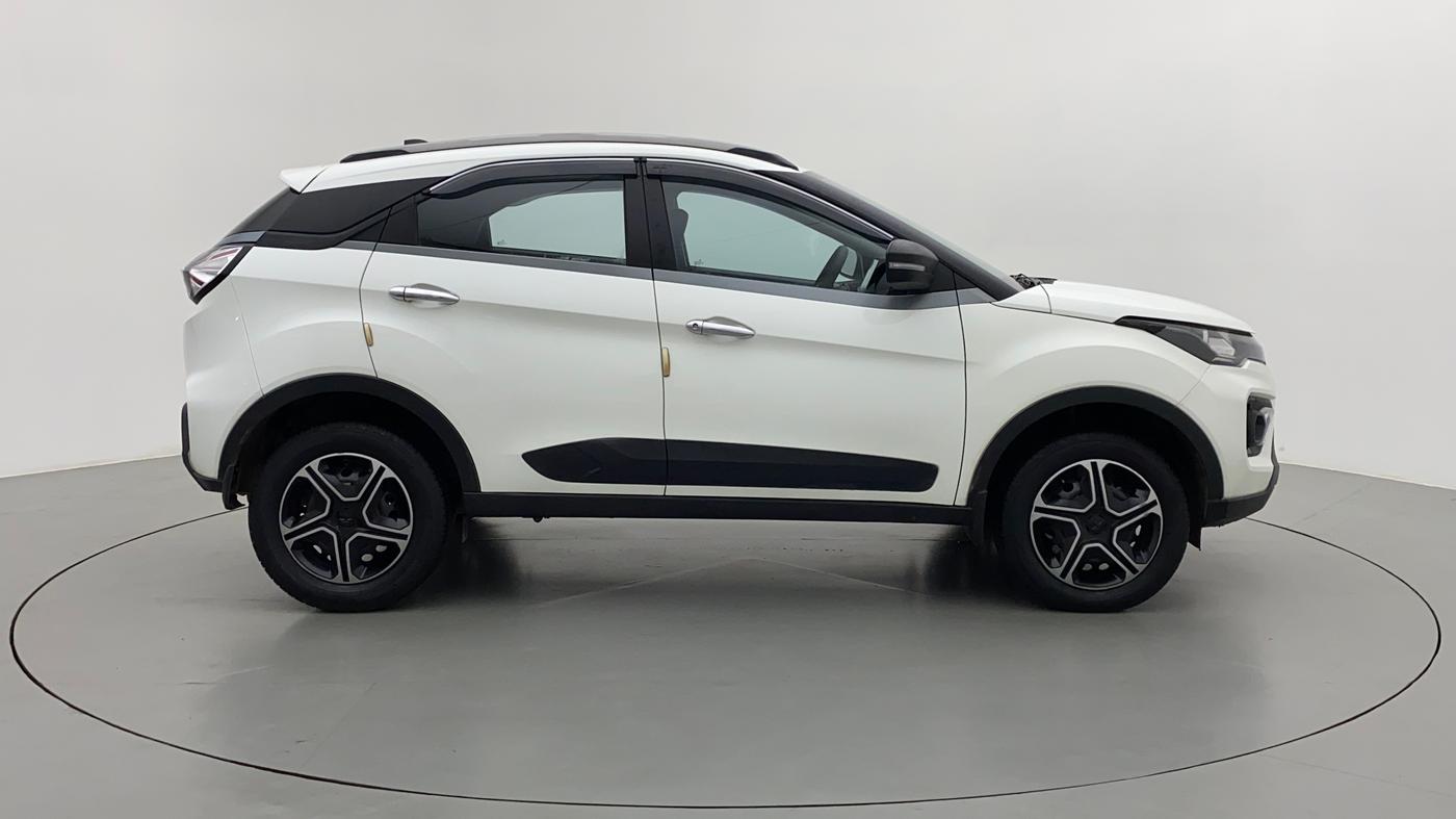 2021 Tata NEXON XMA SUNROOF PETROL, Petrol, Automatic, 12,190 km, Right Side