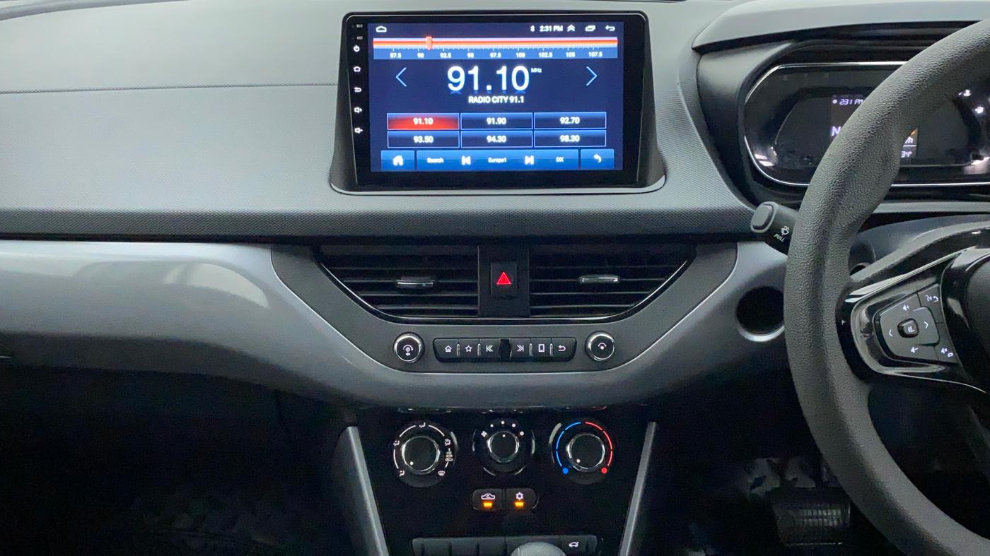 2021 Tata NEXON XMA SUNROOF PETROL, Petrol, Automatic, 12,190 km, Air Conditioner