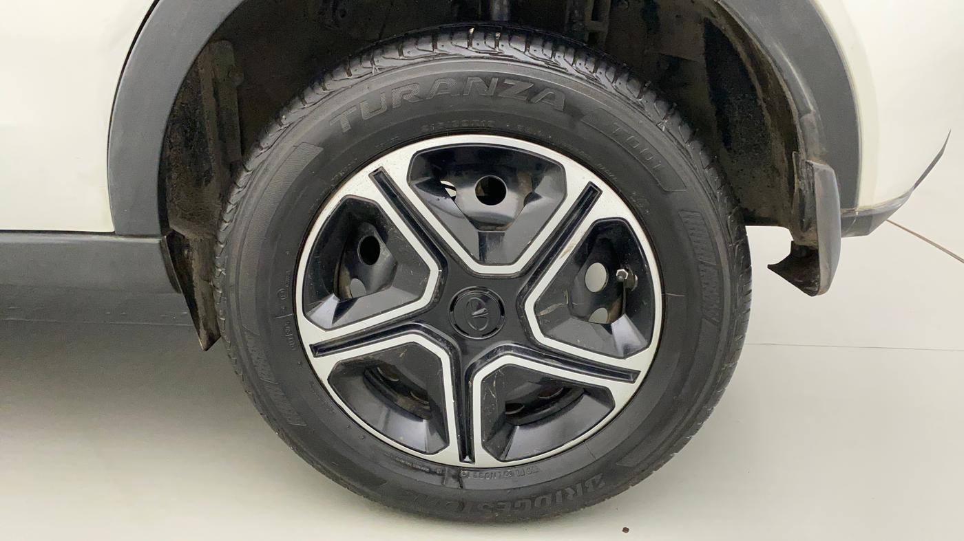 2021 Tata NEXON XMA SUNROOF PETROL, Petrol, Automatic, 12,190 km, Left Rear Wheel