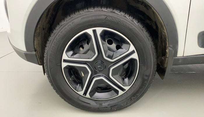 2021 Tata NEXON XMA SUNROOF PETROL, Petrol, Automatic, 12,190 km, Left Front Wheel
