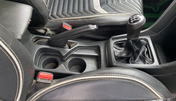 2016 Maruti Vitara Brezza ZDI, Diesel, Manual, 73,581 km, Gear Lever