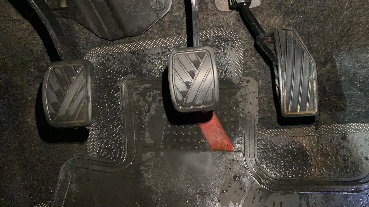 2024 Maruti Swift VXI, Petrol, Manual, 17,471 km, Pedals