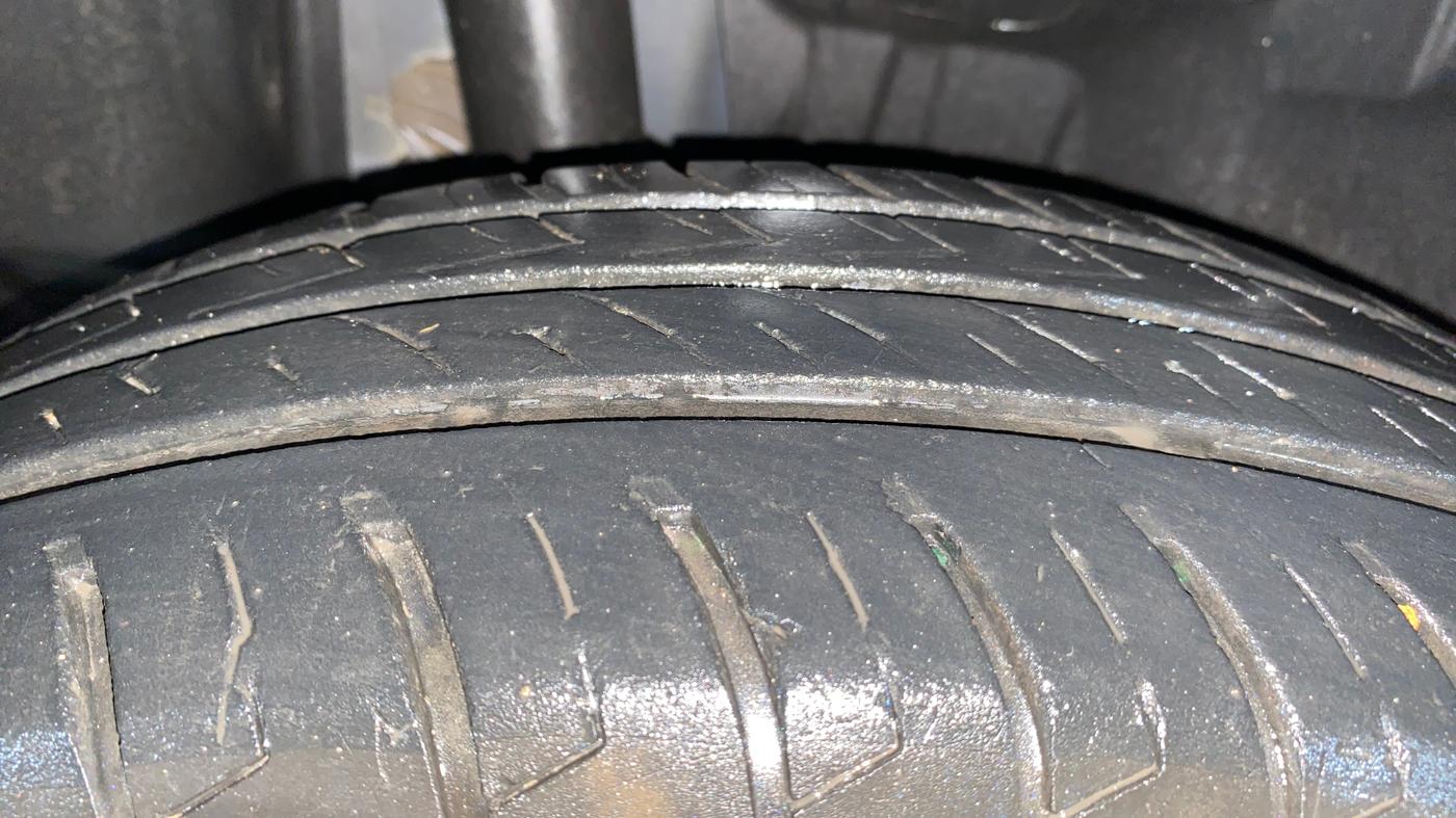 2024 Maruti Swift VXI, Petrol, Manual, 17,471 km, Right Rear Tyre Tread