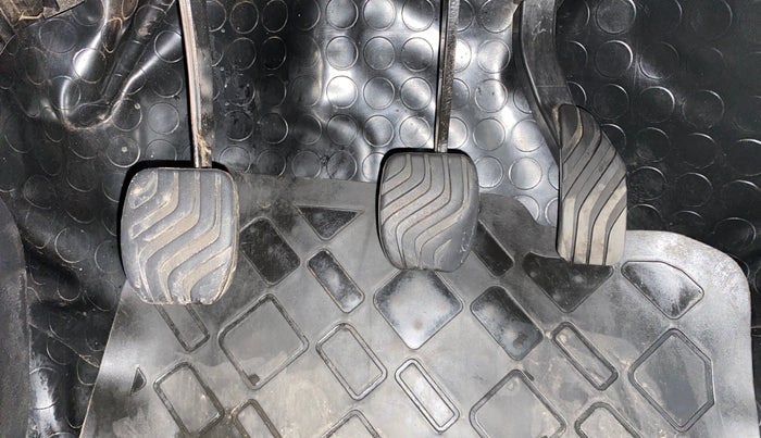 2017 Datsun Redi Go S, Petrol, Manual, 54,765 km, Pedals