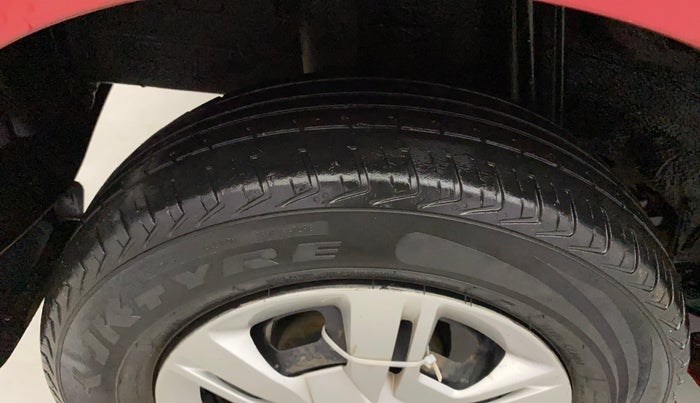 2017 Datsun Redi Go S, Petrol, Manual, 54,765 km, Right Rear Tyre Tread