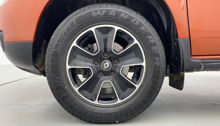 2017 Renault Duster RXS 85 PS, Diesel, Manual, 96,421 km, Left Front Wheel