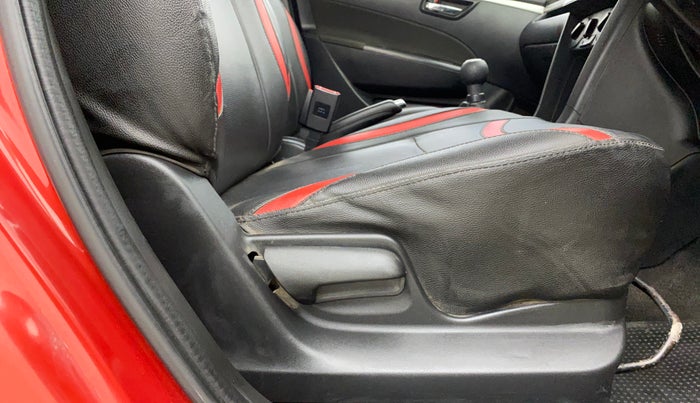2014 Maruti Swift VXI, Petrol, Manual, 40,974 km, Driver Side Adjustment Panel