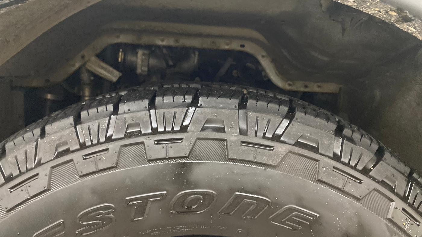 2017 Tata Hexa XE 4X2 6 STR, Diesel, Manual, 1,01,325 km, Left Front Tyre Tread