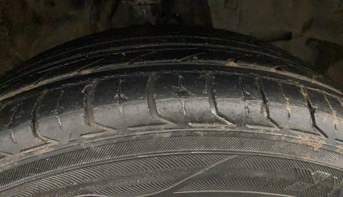 2018 Honda Jazz 1.2L I-VTEC SV, Petrol, Manual, 50,049 km, Right Front Tyre Tread
