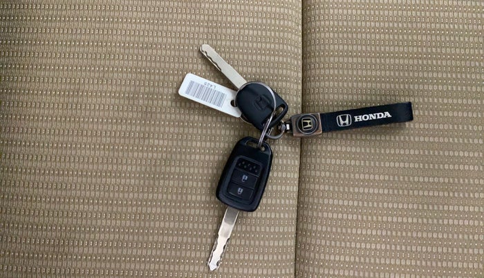 2018 Honda Jazz 1.2L I-VTEC SV, Petrol, Manual, 50,049 km, Key Close Up