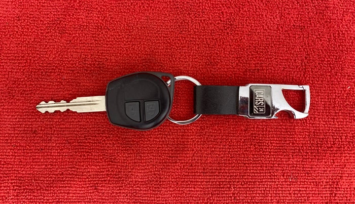 2015 Maruti Swift Dzire VDI ABS, Diesel, Manual, 69,246 km, Key Close Up