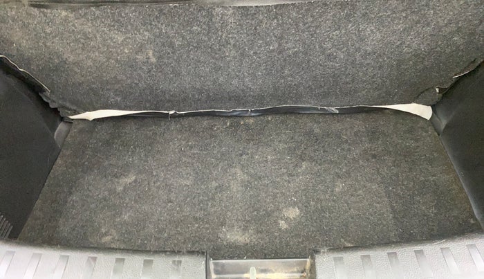 2013 Maruti Swift VXI, Petrol, Manual, 63,984 km, Boot Inside