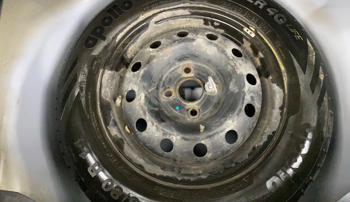 2013 Maruti Swift VXI, Petrol, Manual, 63,984 km, Spare Tyre