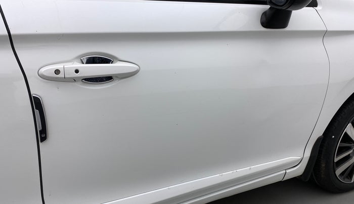 2020 Honda City 1.5L I-VTEC VX CVT, Petrol, Automatic, 36,212 km, Driver-side door - Slightly dented