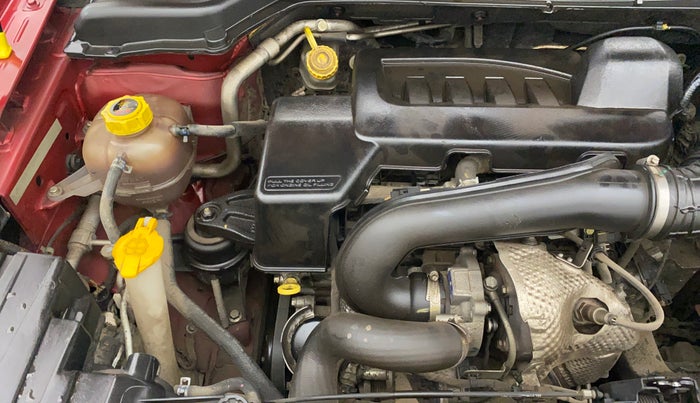 2021 Mahindra XUV300 W8 (O) 1.5 DIESEL AMT, Diesel, Automatic, 75,875 km, Engine View - Right