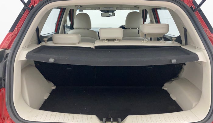 2021 Mahindra XUV300 W8 (O) 1.5 DIESEL AMT, Diesel, Automatic, 75,875 km, Boot Inside