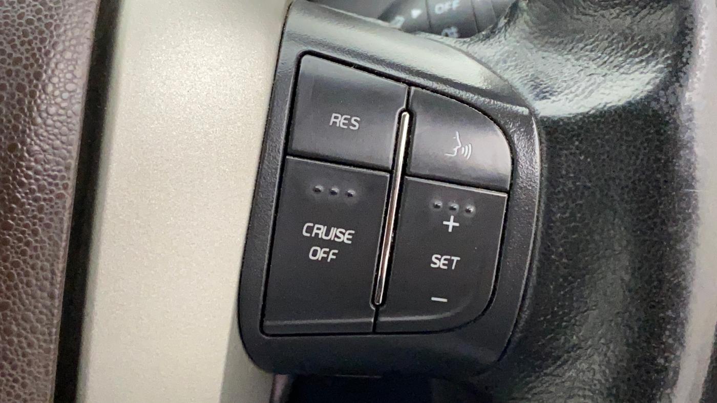 2014 Mahindra XUV500 W8, Diesel, Manual, 96,252 km, Adaptive Cruise Control