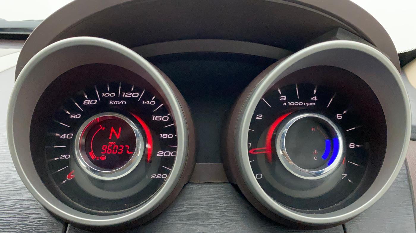 2014 Mahindra XUV500 W8, Diesel, Manual, 96,252 km, Odometer Image