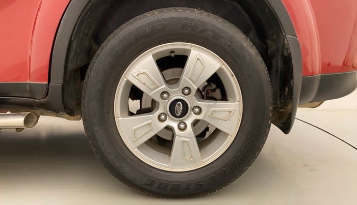 2014 Mahindra XUV500 W8, Diesel, Manual, 96,252 km, Left Rear Wheel