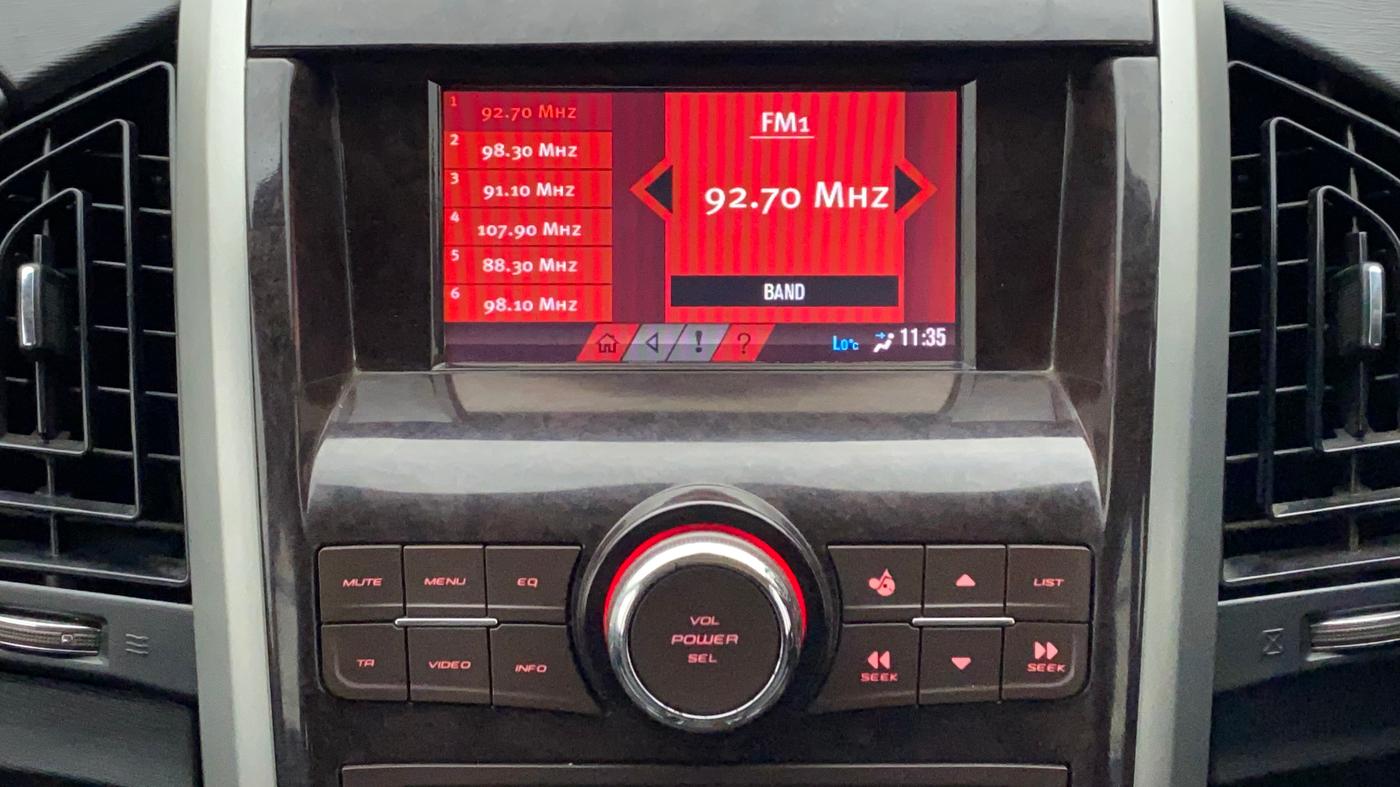 2014 Mahindra XUV500 W8, Diesel, Manual, 96,252 km, Infotainment System