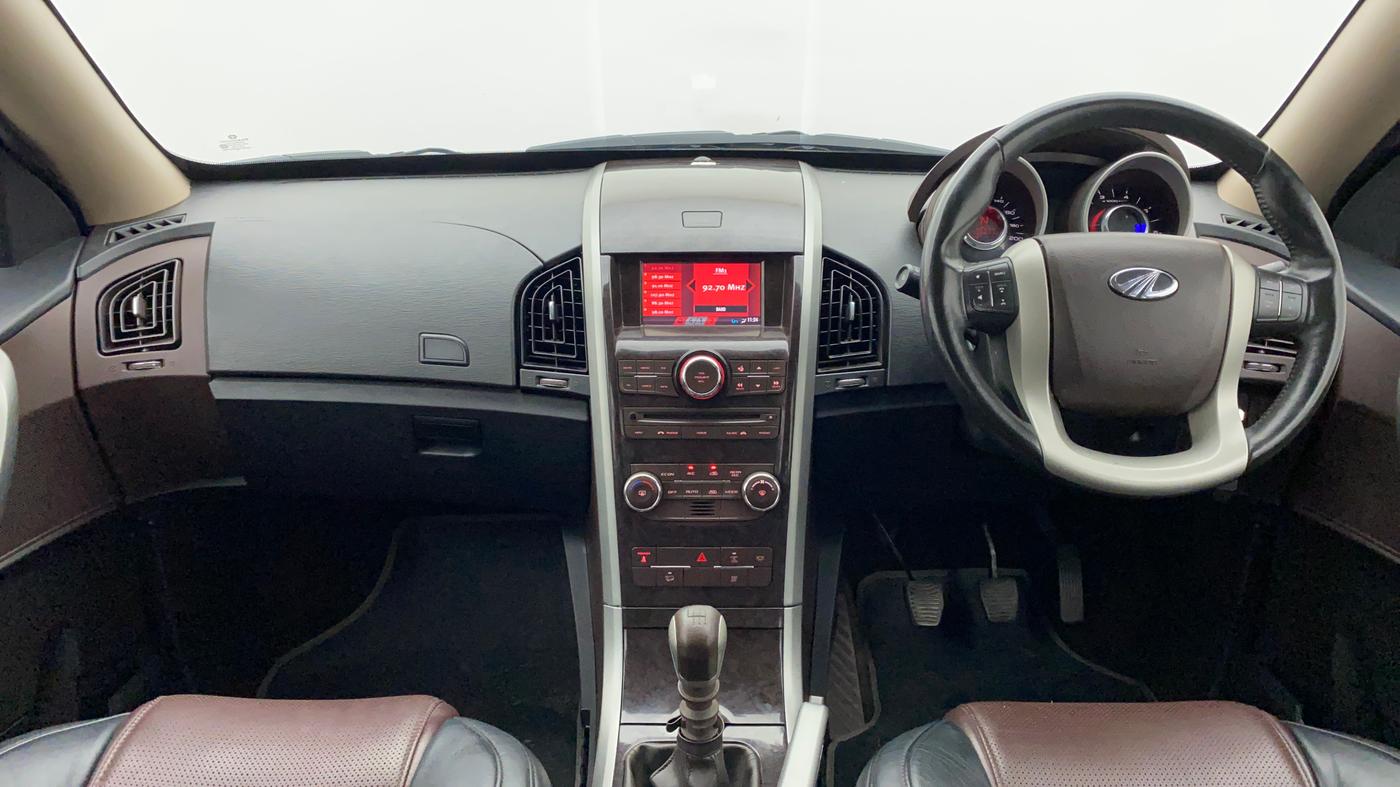 2014 Mahindra XUV500 W8, Diesel, Manual, 96,252 km, Dashboard