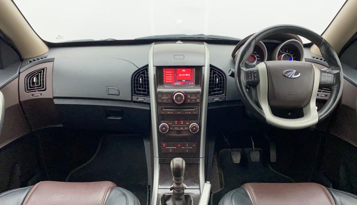 2014 Mahindra XUV500 W8, Diesel, Manual, 96,252 km, Dashboard