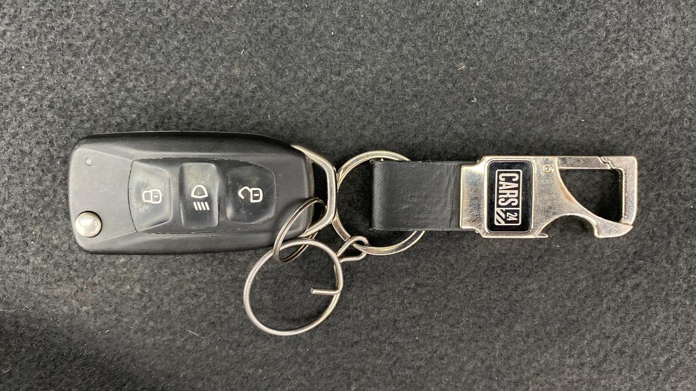 2017 Tata Tiago XZ 1.05 REVOTORQ, Diesel, Manual, 27,351 km, Key Close Up