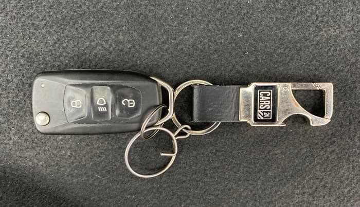 2017 Tata Tiago XZ 1.05 REVOTORQ, Diesel, Manual, 27,351 km, Key Close Up