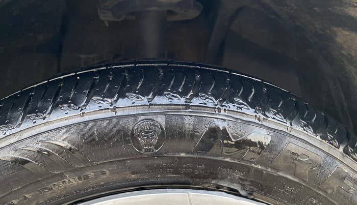 2020 Tata NEXON XM DIESEL, Diesel, Manual, 1,38,241 km, Right Front Tyre Tread