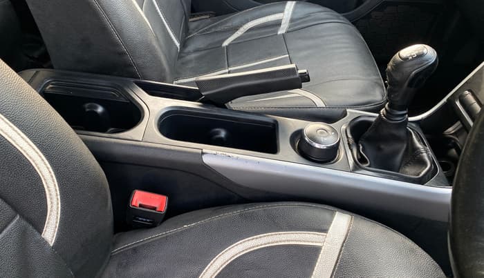 2020 Tata NEXON XM DIESEL, Diesel, Manual, 1,38,241 km, Gear Lever