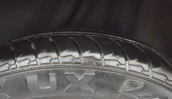2016 Honda City 1.5L I-VTEC VX, CNG, Manual, 65,738 km, Left Rear Tyre Tread