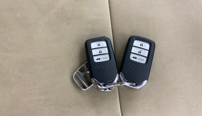 2019 Honda Amaze 1.2L I-VTEC V, Petrol, Manual, 39,051 km, Key Close Up