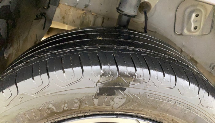 2023 Tata NEXON CREATIVE + SUNROOF 1.5 DIESEL, Diesel, Manual, 33,590 km, Right Rear Tyre Tread