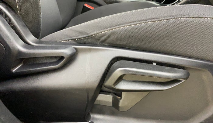 2023 Tata NEXON CREATIVE + SUNROOF 1.5 DIESEL, Diesel, Manual, 33,590 km, Driver Side Adjustment Panel