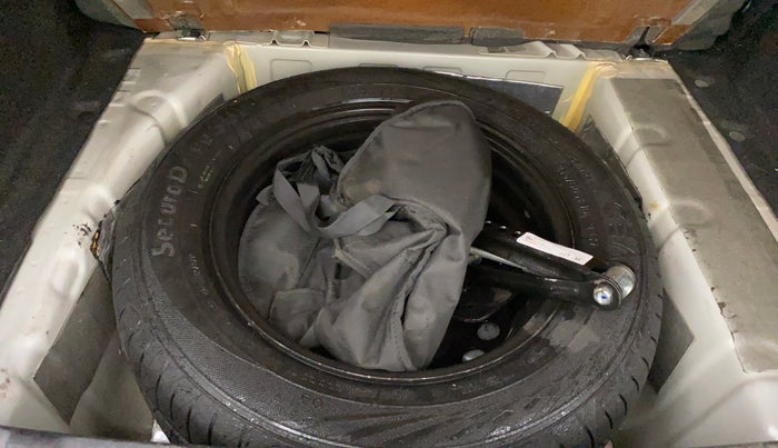 2023 Tata NEXON CREATIVE + SUNROOF 1.5 DIESEL, Diesel, Manual, 33,590 km, Spare Tyre