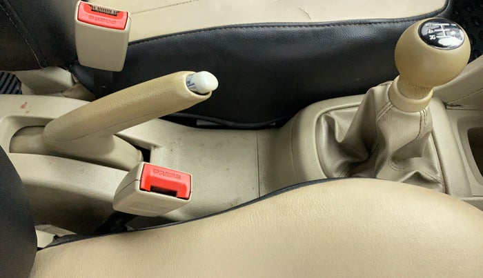 2012 Maruti Swift Dzire VDI, Diesel, Manual, 1,00,142 km, Gear Lever