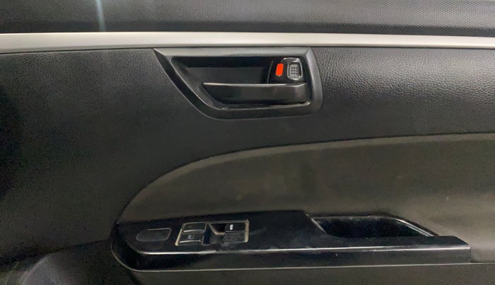 2015 Maruti Swift LXI, Petrol, Manual, 45,310 km, Driver Side Door Panels Control