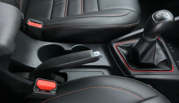 2020 Hyundai Elite i20 1.2 SPORTZ PLUS DUAL TONE VTVT, Petrol, Manual, 12,426 km, Gear Lever