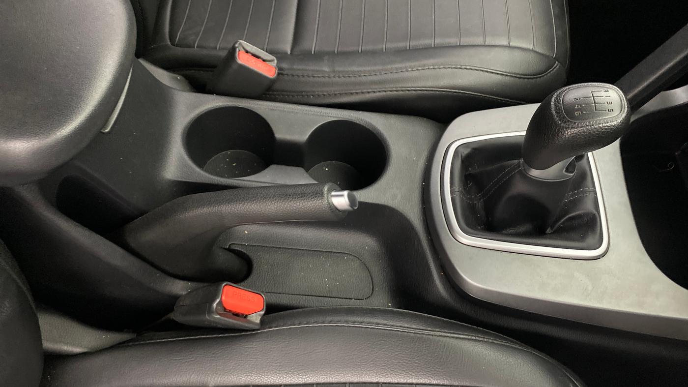 2021 KIA SELTOS HTK 1.5 PETROL, Petrol, Manual, 1,27,599 km, Gear Lever
