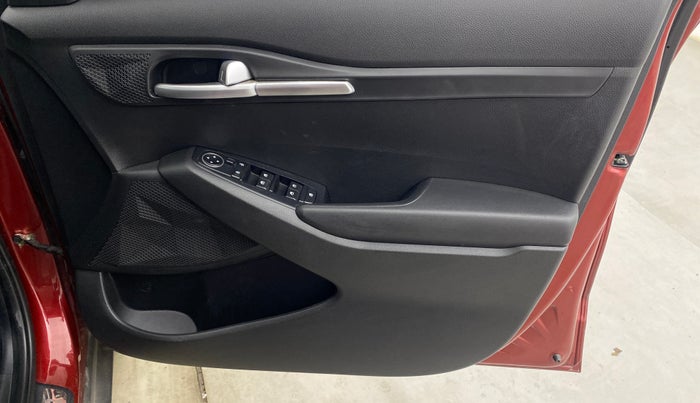 2021 KIA SELTOS HTK 1.5 PETROL, Petrol, Manual, 1,27,599 km, Driver Side Door Panels Control