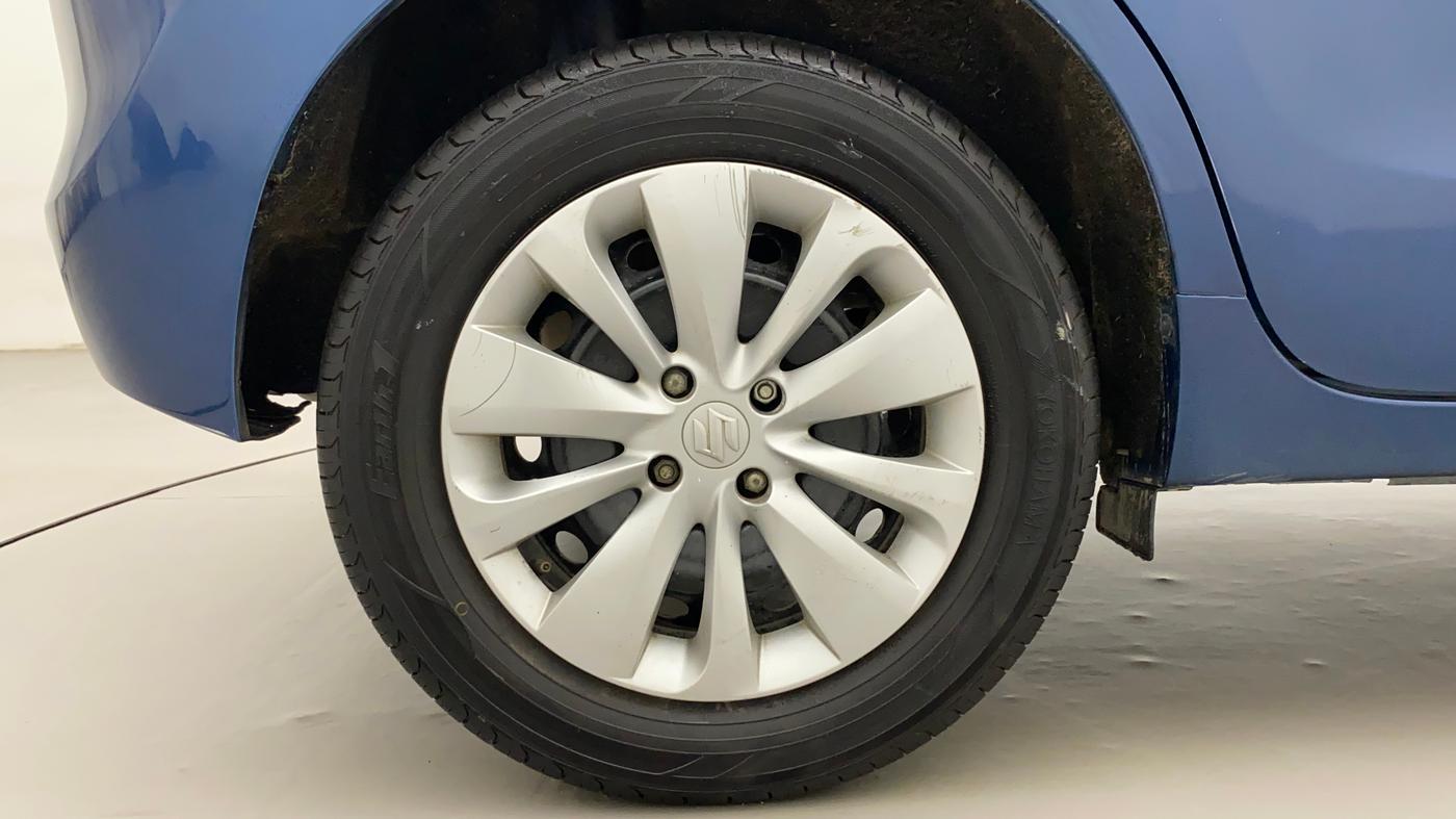 2016 Maruti Baleno DELTA PETROL 1.2, Petrol, Manual, 1,03,521 km, Right Rear Wheel
