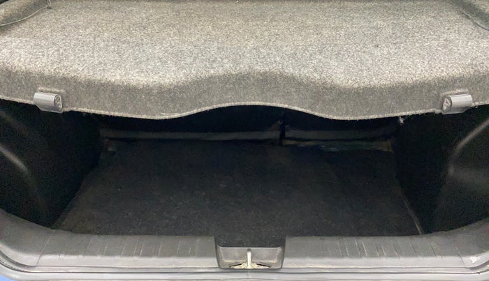 2016 Maruti Baleno DELTA PETROL 1.2, Petrol, Manual, 1,03,521 km, Boot Inside