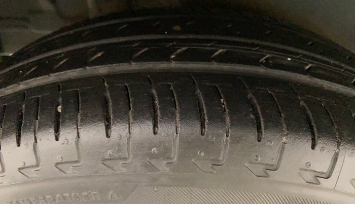 2017 Maruti IGNIS ZETA 1.2 AMT, Petrol, Automatic, 34,024 km, Right Rear Tyre Tread