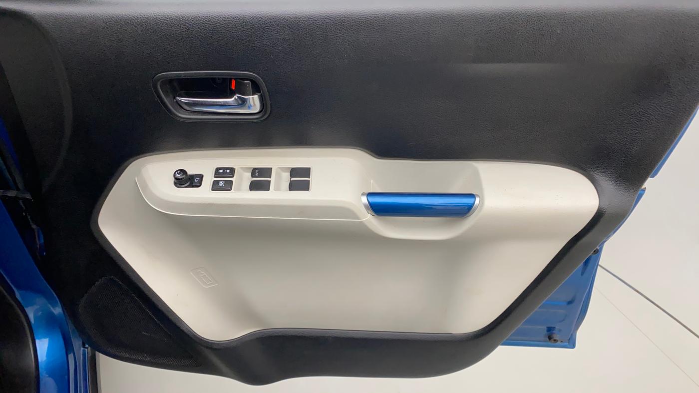 2017 Maruti IGNIS ZETA 1.2 AMT, Petrol, Automatic, 34,024 km, Driver Side Door Panels Control