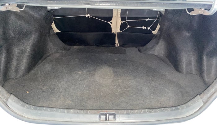 2014 Toyota Corolla Altis G PETROL, Petrol, Manual, 53,229 km, Boot Inside