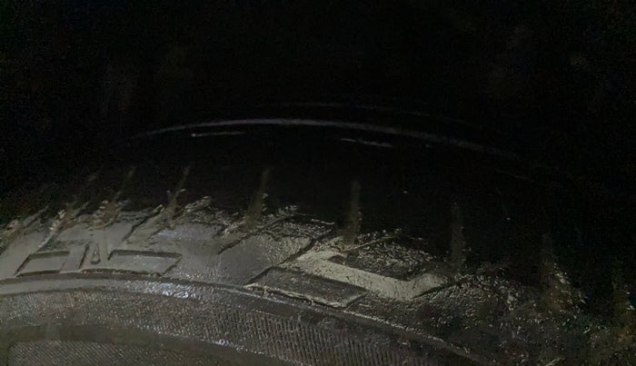 2014 Toyota Corolla Altis G PETROL, Petrol, Manual, 53,229 km, Left Front Tyre Tread