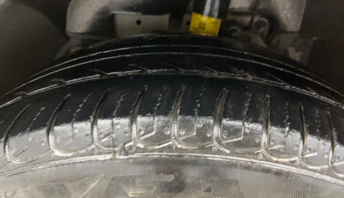 2018 Ford Ecosport TITANIUM + 1.5L PETROL AT, Petrol, Automatic, 93,259 km, Left Front Tyre Tread